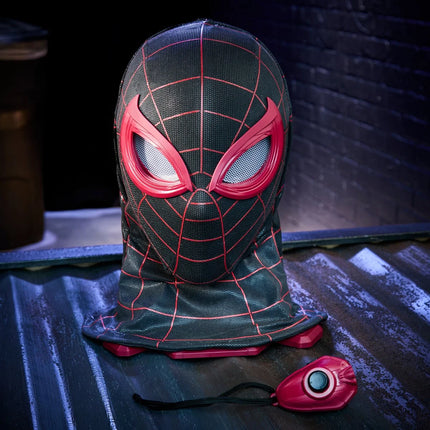 Spider-Man Marvel Legends Series Miles Morales Electronic Expressive Mask