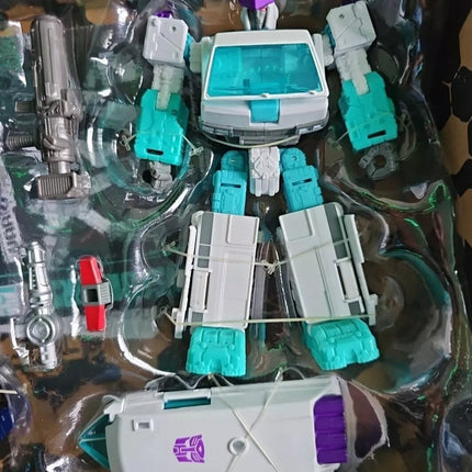 Transformers Generations Selects WFC-GS17 Shattered Glass Optimus Prime Ratchet 