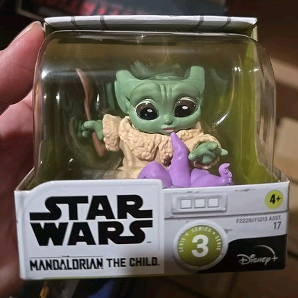 Star Wars The Mandalorian The Child Grogu Series 3 Figure#17 NEW