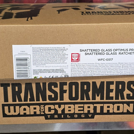 Transformers Generations Selects WFC-GS17 Shattered Glass Optimus Prime Ratchet 