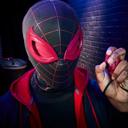 Spider-Man Marvel Legends Series Miles Morales Electronic Expressive Mask