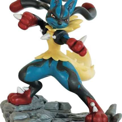 Mega Lucario ex Premium Figure Collection