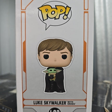 Funko Pop! Star Wars Luke Skywalker with Grogu #482